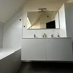 Spacious 5br & 1lr Retreat For Families & Groups For 18p With Tv & Wifi *