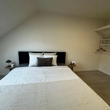 Spacious 5br Retreat For Families & Groups For 16p With Wifi Lägenhet