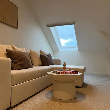 Spacious 5br Retreat For Families & Groups For 16p With Wifi Gent