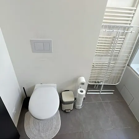 Spacious 5br Retreat For Families & Groups For 16p With Wifi Lägenhet