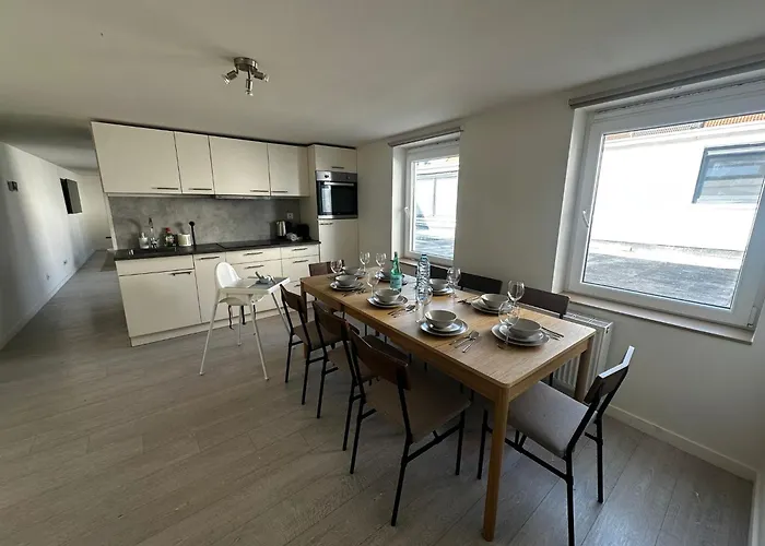 Apartamento Spacious 5br & 1lr Retreat For Families & Groups For 18p With Tv & Wifi *