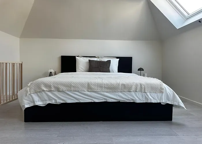 Spacious 5br & 1lr Retreat For Families & Groups For 18p With Tv & Wifi