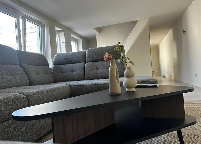 Spacious 5br & 1lr Retreat For Families & Groups For 18p With Tv & Wifi