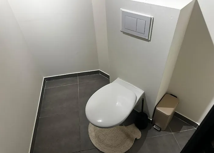 Spacious 5br & 1lr Retreat For Families & Groups For 18p With Tv & Wifi 公寓 *